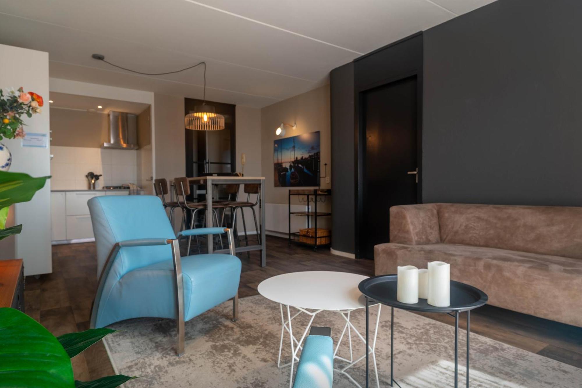 Zuiderzeestate 35, Prachtig Appartement Aan Het Ijsselmeer Makkum Exterior photo